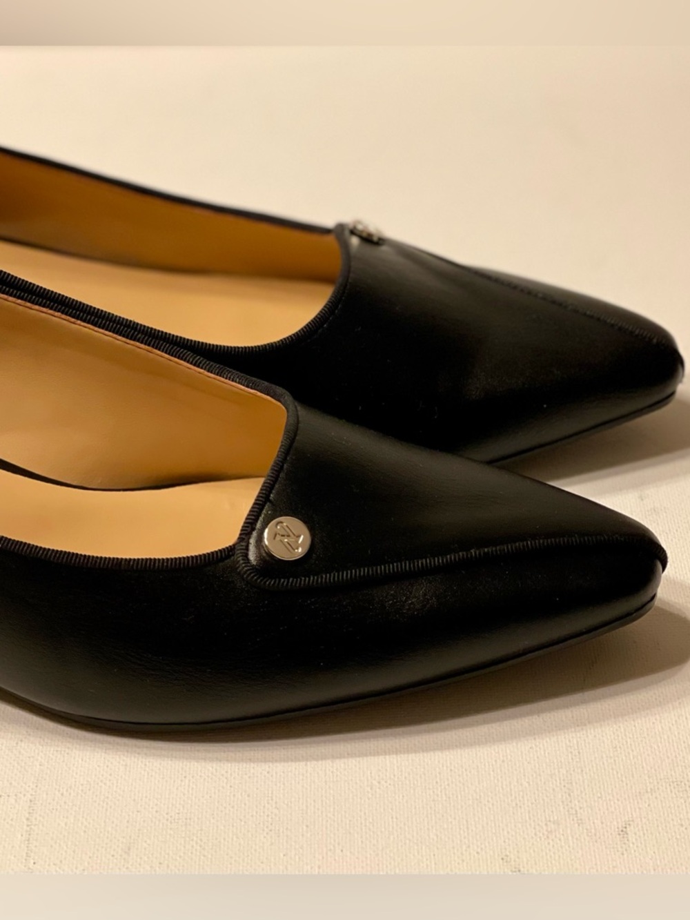 NIB NATURALIZER GEORGIA PUMP BLACK FAUX LEATHER WOMENS SIZE 8M - Picture 7 of 13
